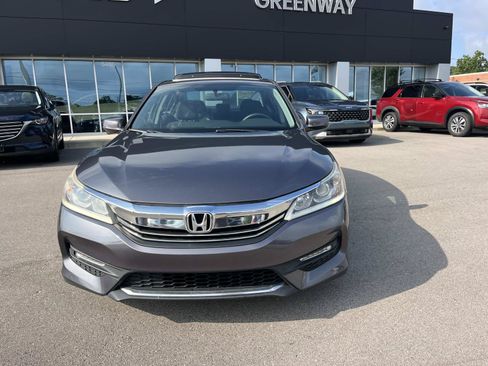 Used 2016 Honda Accord EX image 8