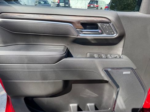 New 2026 GMC Sierra 1500 SLT AWD/4WD image 18