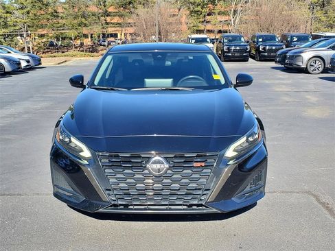 Certified 2023 Nissan Altima 2.5 SR w/ SR Premium Package image 11