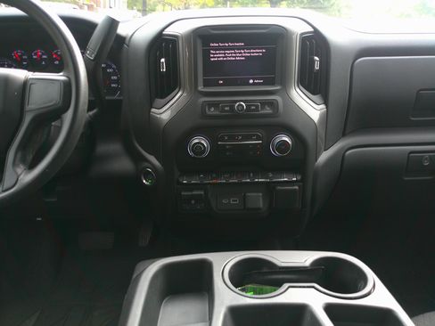 Used 2024 Chevrolet Silverado 1500 Custom Trail Boss image 31