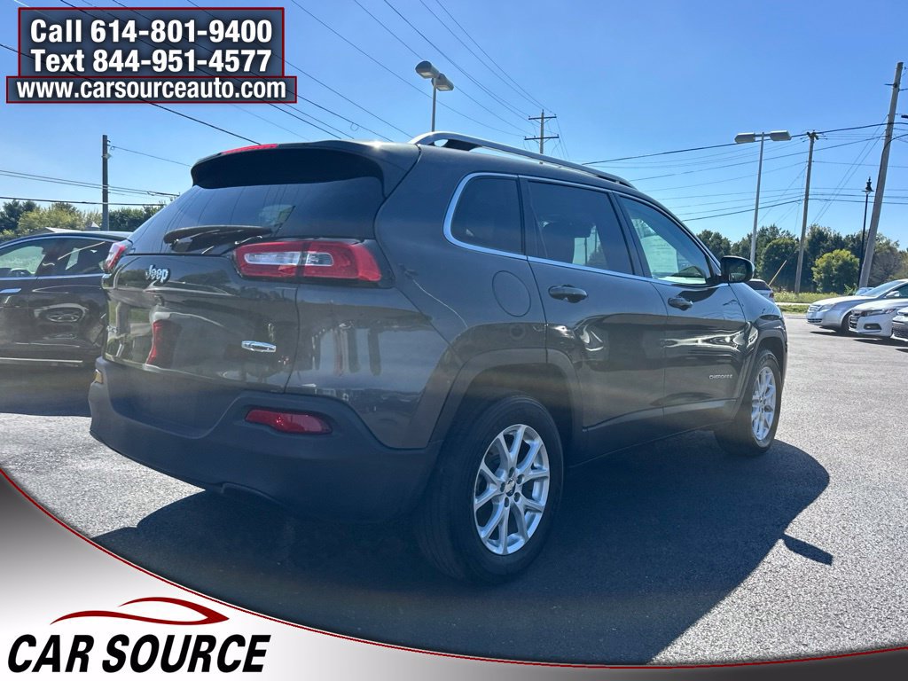 Used 2016 Jeep Cherokee Latitude w/ Comfort/Convenience Group AWD/4WD image 6