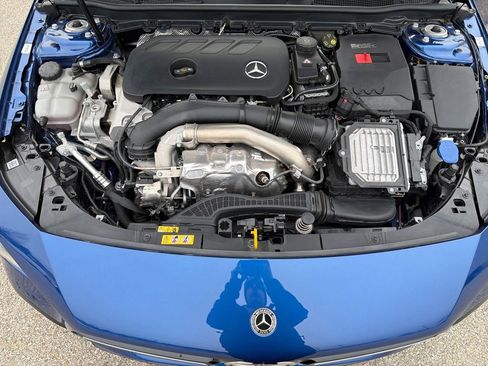 Certified 2025 Mercedes-Benz CLA 250 4MATIC image 21