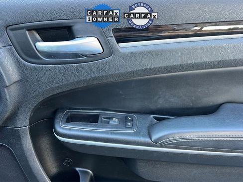 Used 2023 Chrysler 300 S image 25