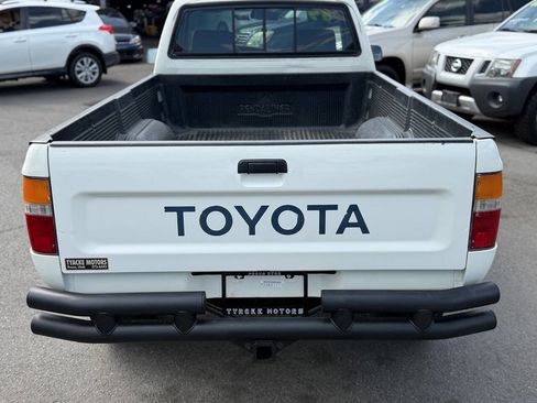 Used 1989 Toyota Pickup Deluxe AWD/4WD image 60
