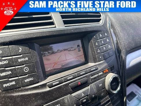 Used 2016 Ford Explorer XLT FWD image 10