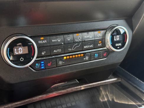 Used 2020 Ford Expedition Max Limited w/ Equipment Group 301A RWD image 23