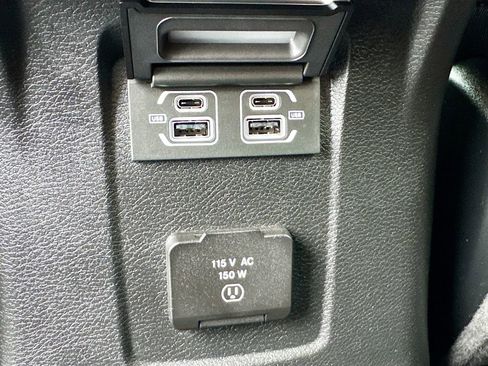 Used 2023 Jeep Wrangler Unlimited Sahara w/ Cold Weather Group AWD/4WD image 28