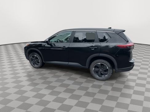 Used 2024 Nissan Rogue SV AWD/4WD image 5