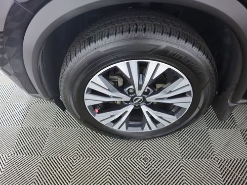 Used 2022 Nissan Rogue SV AWD/4WD image 36