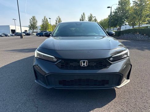 Used 2025 Honda Civic Sport Touring image 2
