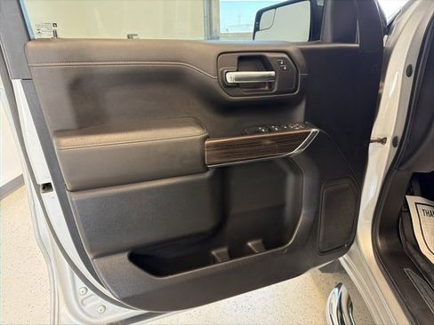 Used 2021 Chevrolet Silverado 1500 LT image 36