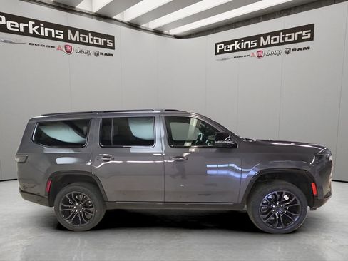 New 2026 Jeep Grand Wagoneer Summit AWD/4WD image 7
