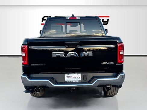 Used 2025 RAM 1500 Big Horn AWD/4WD image 6