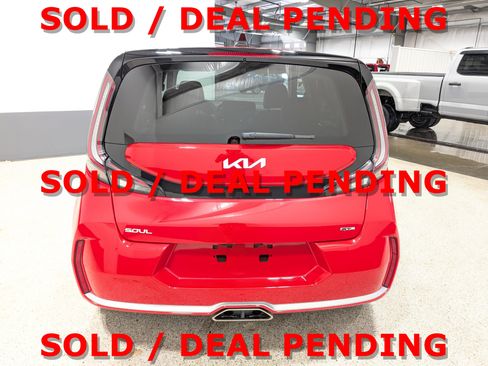 Used 2024 Kia Soul GT-Line w/ GT-Line Technology Package FWD image 4