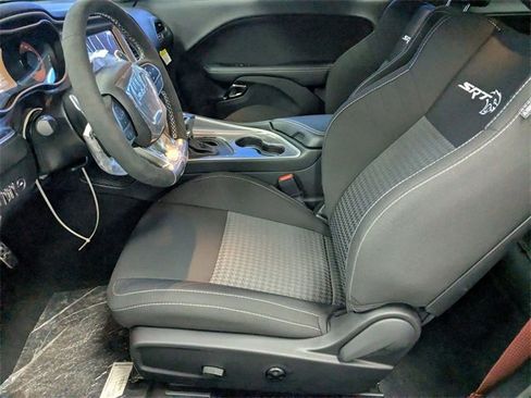 Used 2022 Dodge Challenger SRT Hellcat image 12