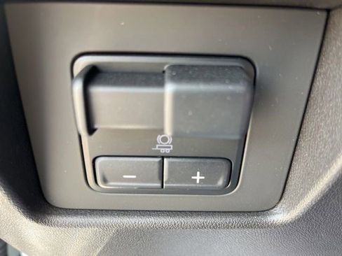 Used 2023 GMC Canyon Denali AWD/4WD image 17
