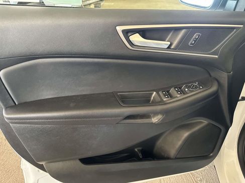 Used 2024 Ford Edge SEL w/ Convenience Package image 14