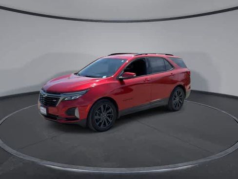 Used 2023 Chevrolet Equinox RS w/ RS Leather Package FWD image 4