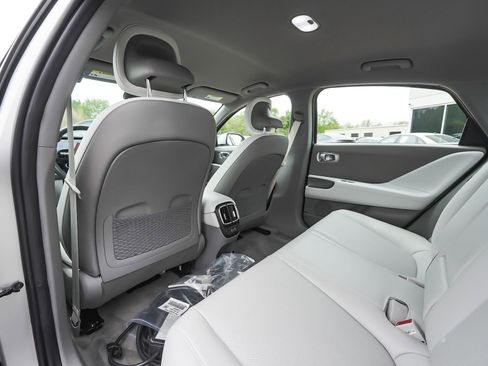 Used 2024 Hyundai Ioniq 6 SEL AWD/4WD image 36