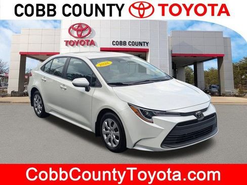 Used 2026 Toyota Corolla LE FWD image 1