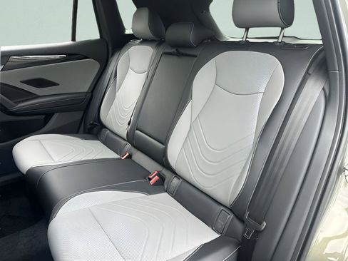 New 2026 Volkswagen Tiguan SE R-Line AWD/4WD image 23