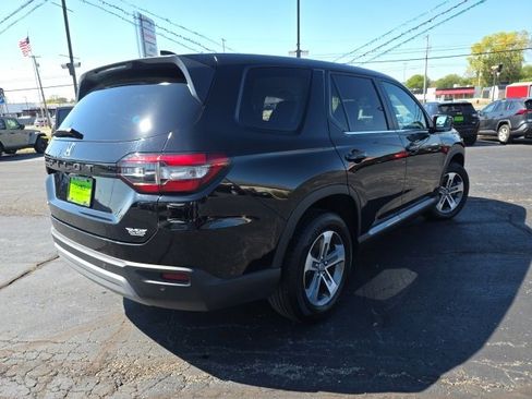 Used 2024 Honda Pilot EX-L image 6