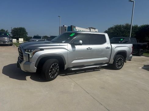 Used 2023 Toyota Tundra Limited AWD/4WD image 6
