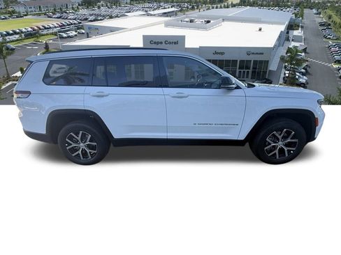 New 2025 Jeep Grand Cherokee L Limited image 3