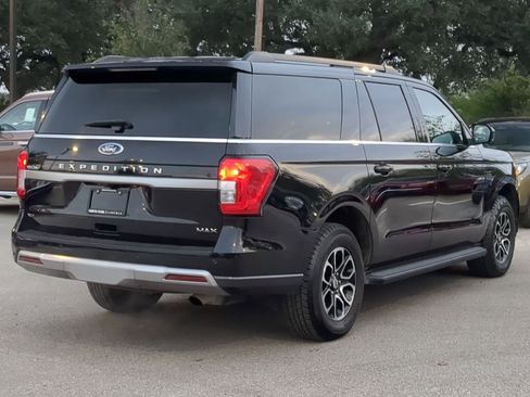 Used 2024 Ford Expedition Max XLT image 3
