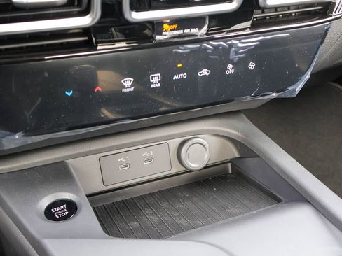 New 2026 Nissan Sentra SV image 12