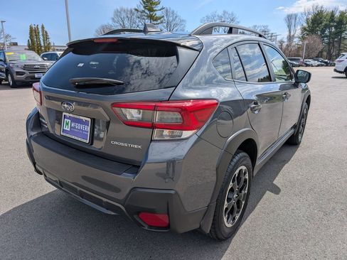 Used 2023 Subaru Crosstrek 2.0i Premium image 6