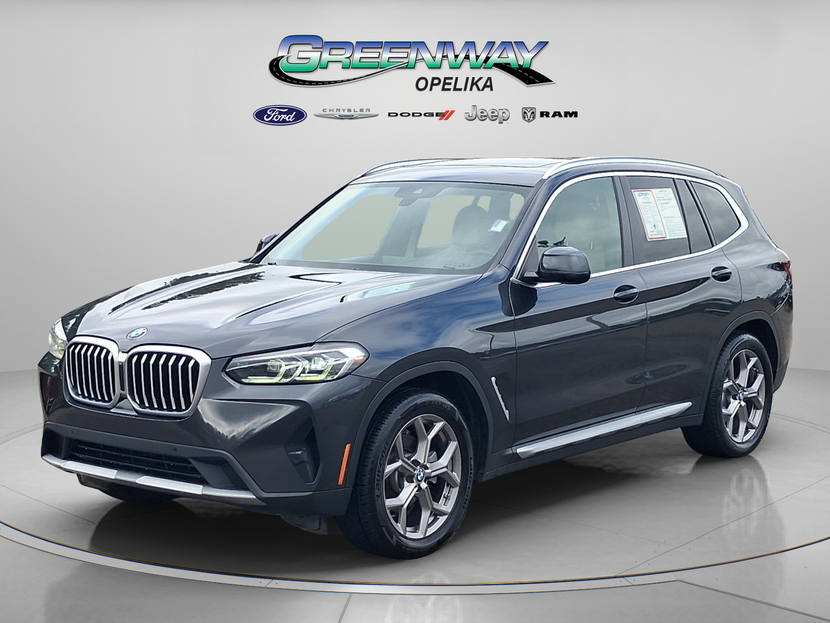 Used 2022 BMW X3 xDrive30i AWD/4WD image 3