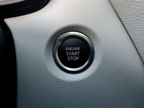 Used 2025 Toyota Corolla SE FWD image 23