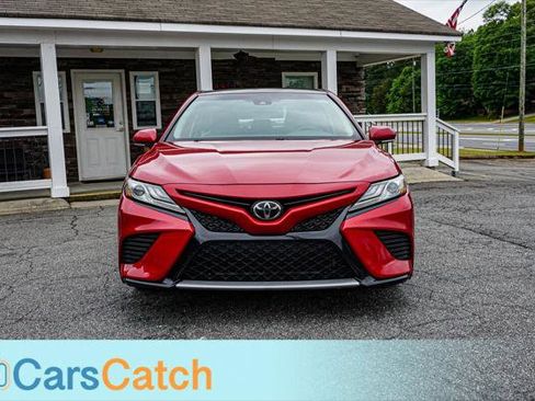Used 2019 Toyota Camry XSE FWD image 11