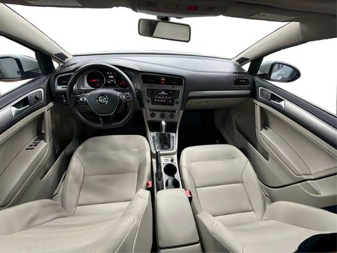 Used 2015 Volkswagen Golf TDI SE image 20