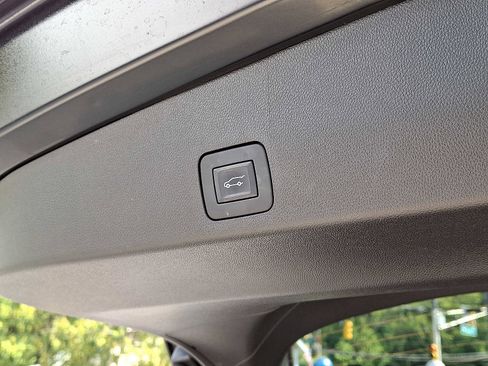 Used 2022 Buick Encore GX Select w/ Sport Touring Package image 28