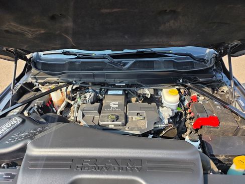 Used 2022 RAM 2500 Laramie AWD/4WD image 24