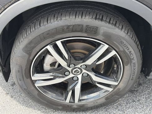 Used 2025 Volvo XC40 B5 Core AWD/4WD image 28