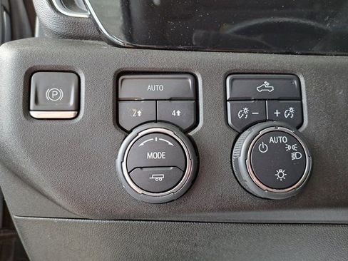 Used 2024 Chevrolet Silverado 1500 LT AWD/4WD image 13