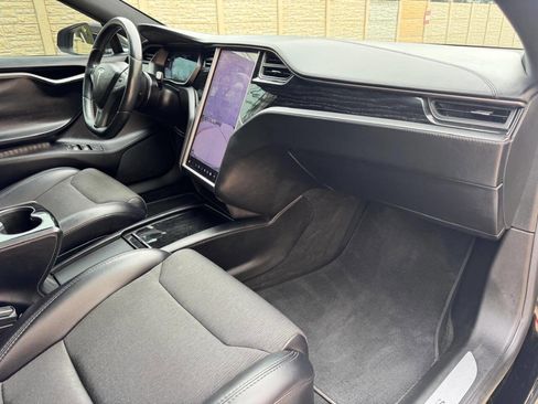 Used 2018 Tesla Model S 75D image 16