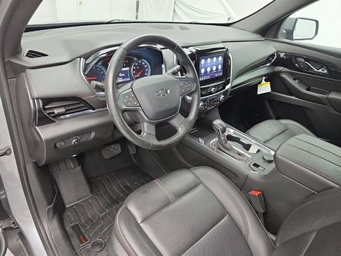 Used 2023 Chevrolet Traverse RS AWD/4WD image 11
