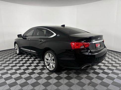 Used 2017 Chevrolet Impala Premier w/ Enhanced Convenience Package image 16