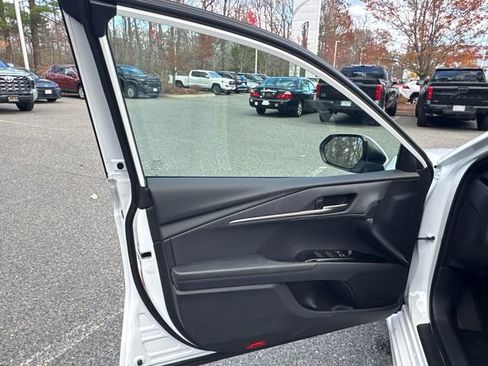 New 2026 Toyota Camry SE image 19