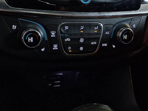 Used 2021 Chevrolet Traverse High Country w/ LPO, Floor Liner Package image 26