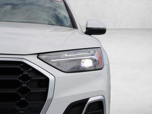 Used 2023 Audi Q5 2.0T Premium w/ Convenience Package AWD/4WD image 4
