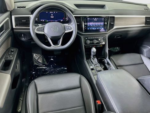 Used 2022 Volkswagen Atlas SE w/ Panoramic Sunroof Package AWD/4WD image 22