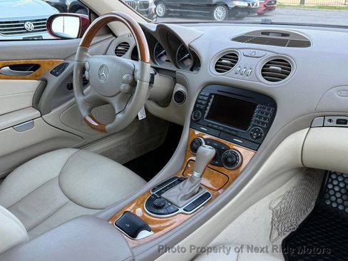 Used 2006 Mercedes-Benz SL 500 image 25