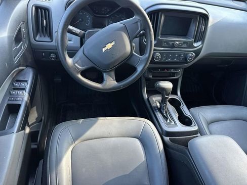 Used 2020 Chevrolet Colorado W/T RWD image 28