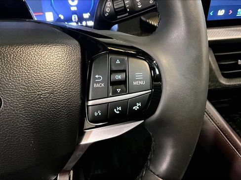 Certified 2025 Ford Explorer Platinum w/ Ultimate Package AWD/4WD image 22