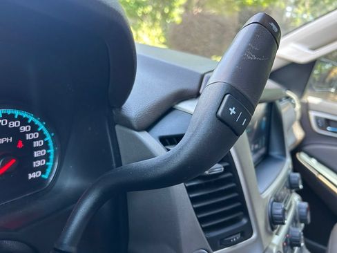 Used 2020 GMC Yukon Denali w/ Denali Premium Package RWD image 60